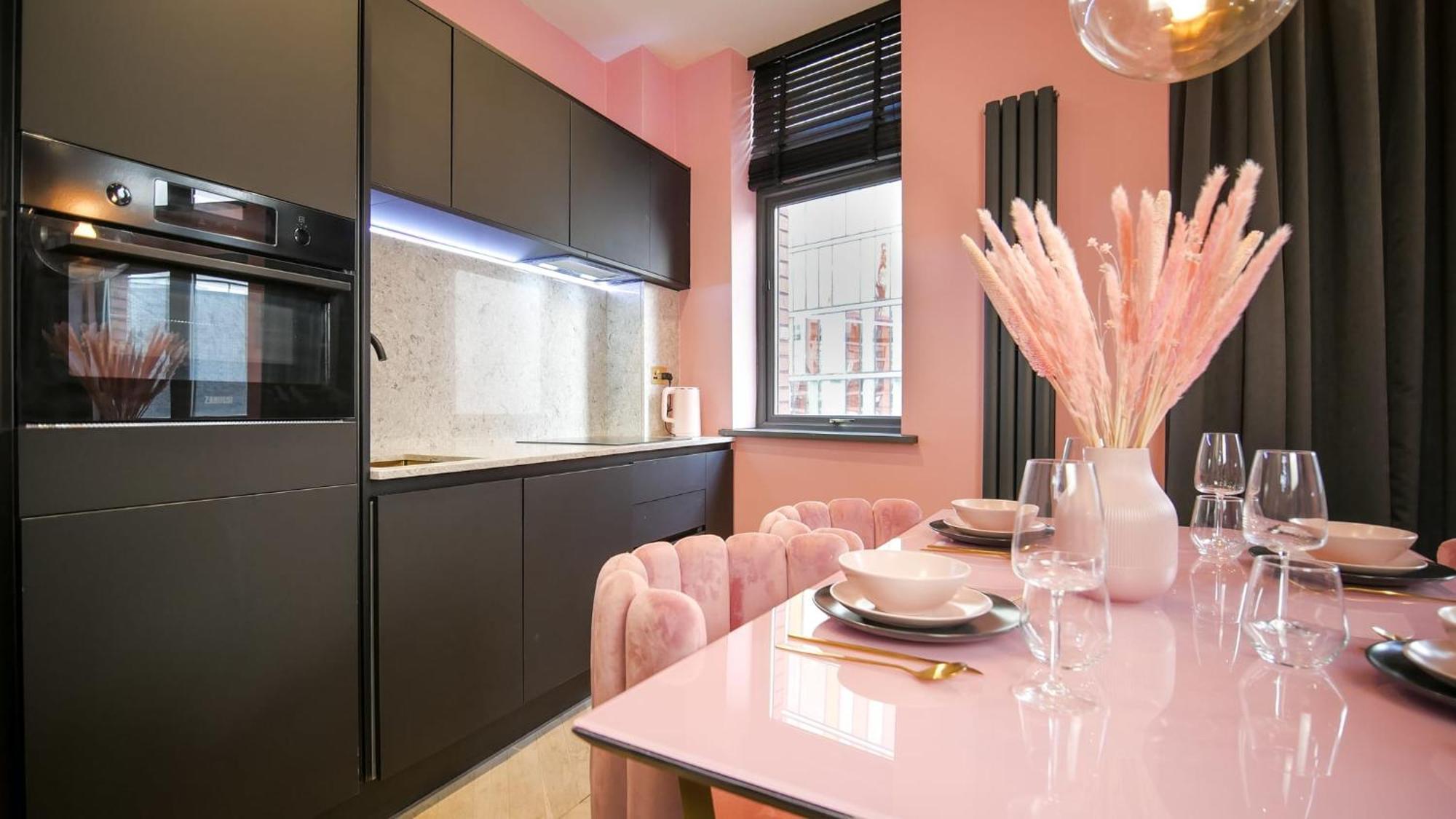 Boujee By The Heim Residences Manchester Exterior foto